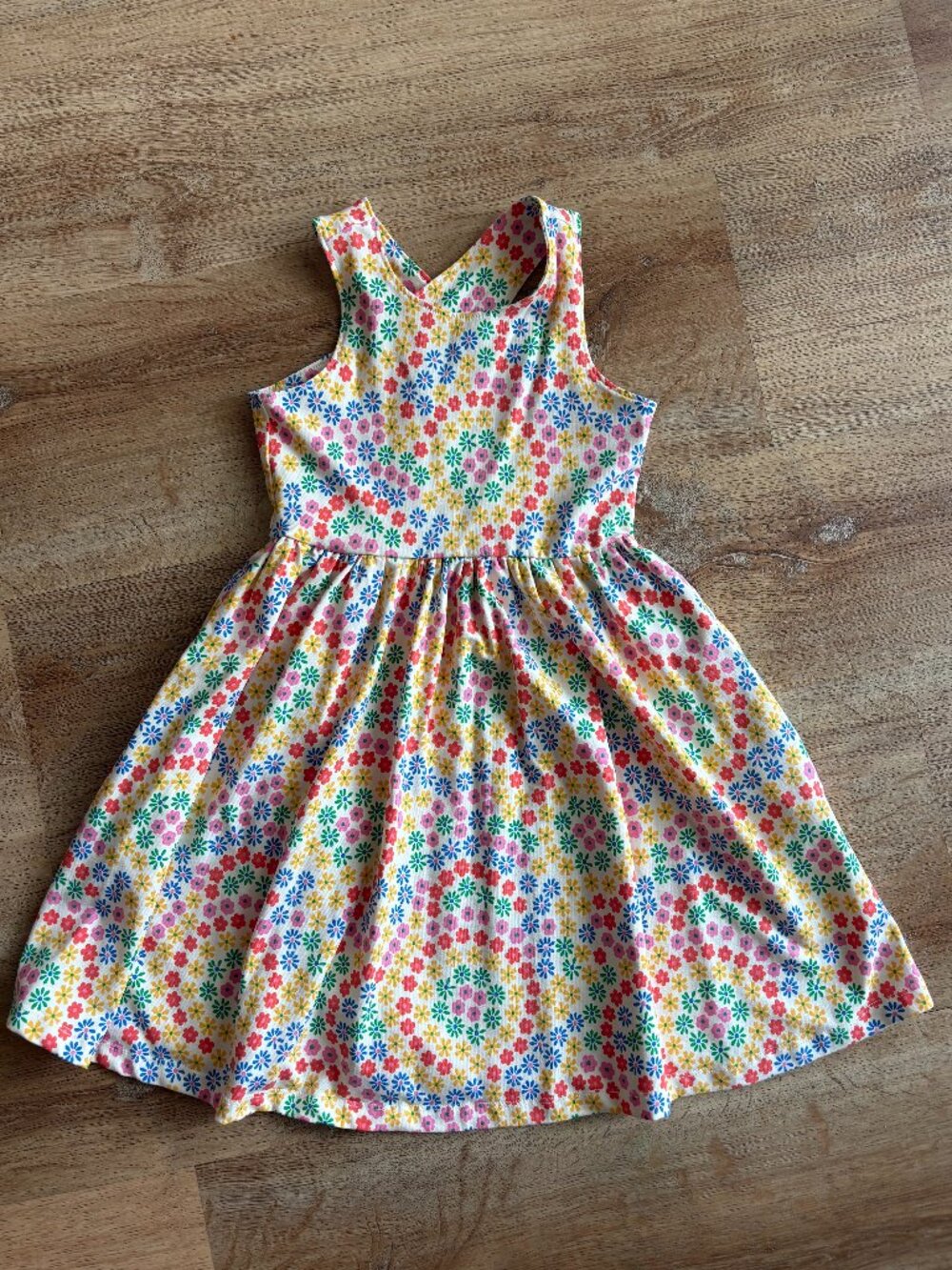 Hanna Andersson crisscross back floral dress, size 6-7